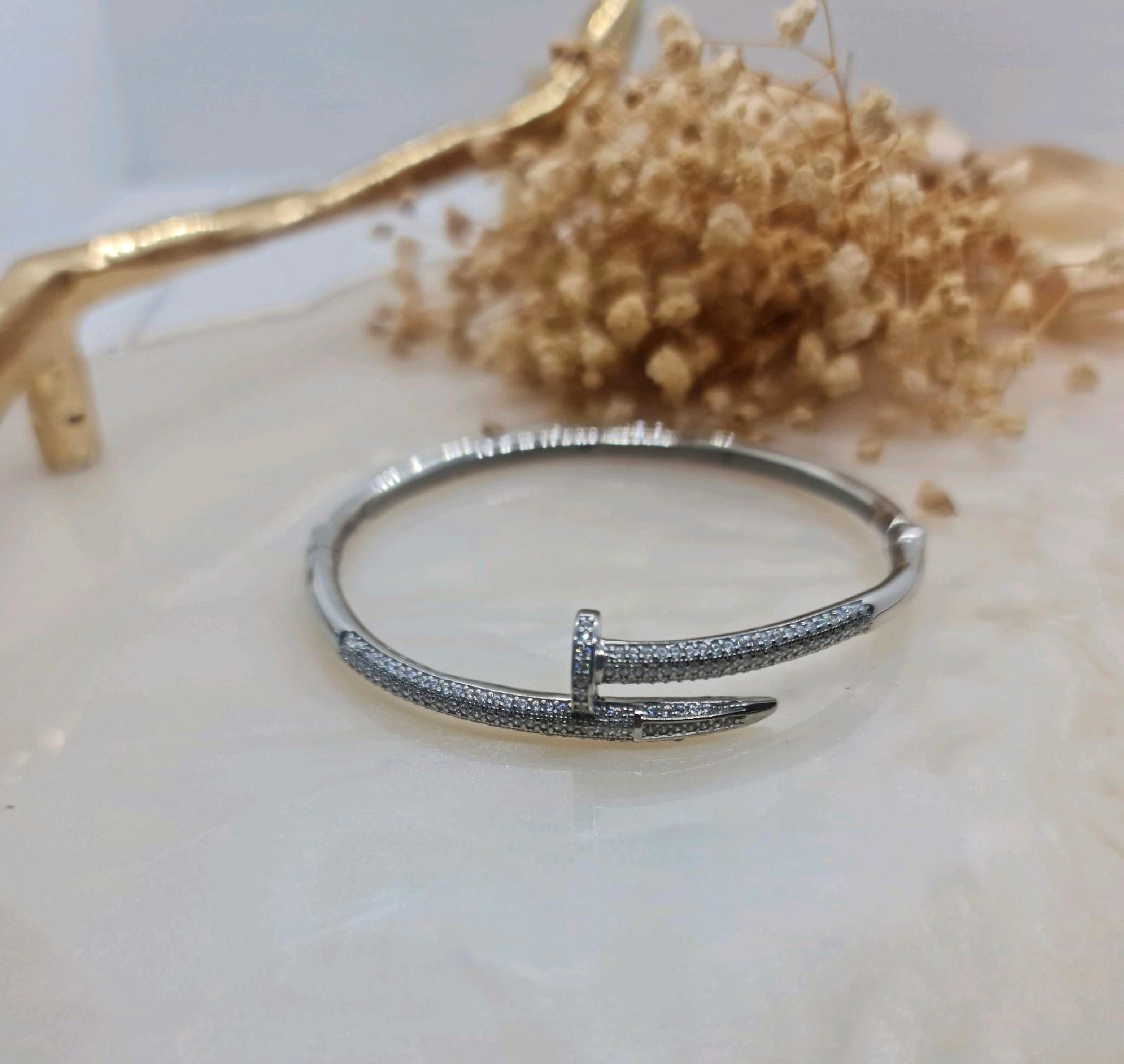 adfee00b-1a29-4269-bfa9-e46b016eace2