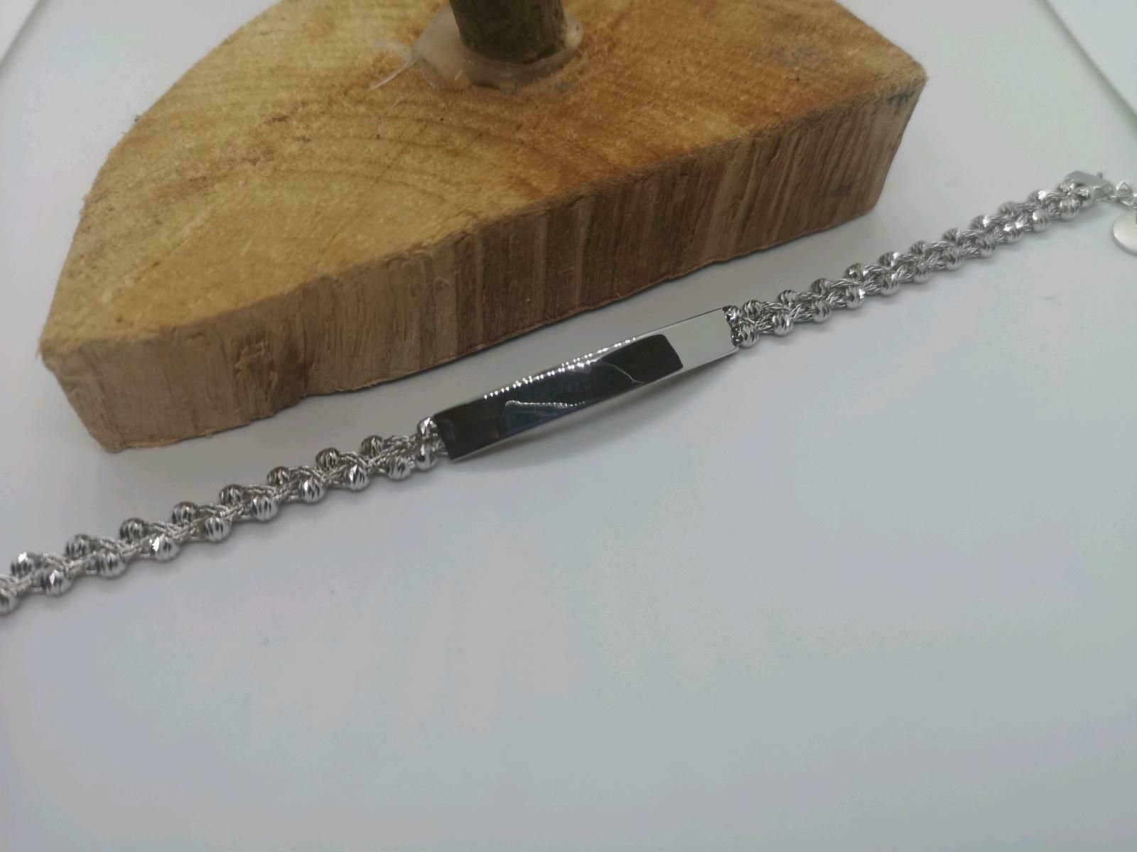 b4627021-ec01-46a4-8458-40a3d116200a